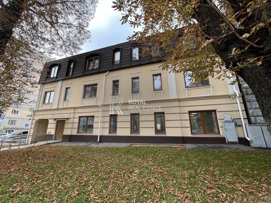 Оренда ОСЗ Офіс 814 м.кв вул. Івана Франка 26 ФАСАД Центр Парковка