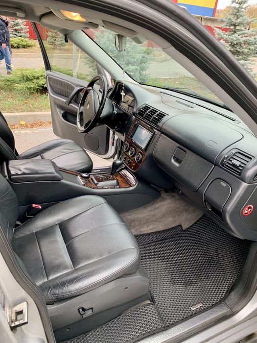 Mercedes Benz W163 ML 350