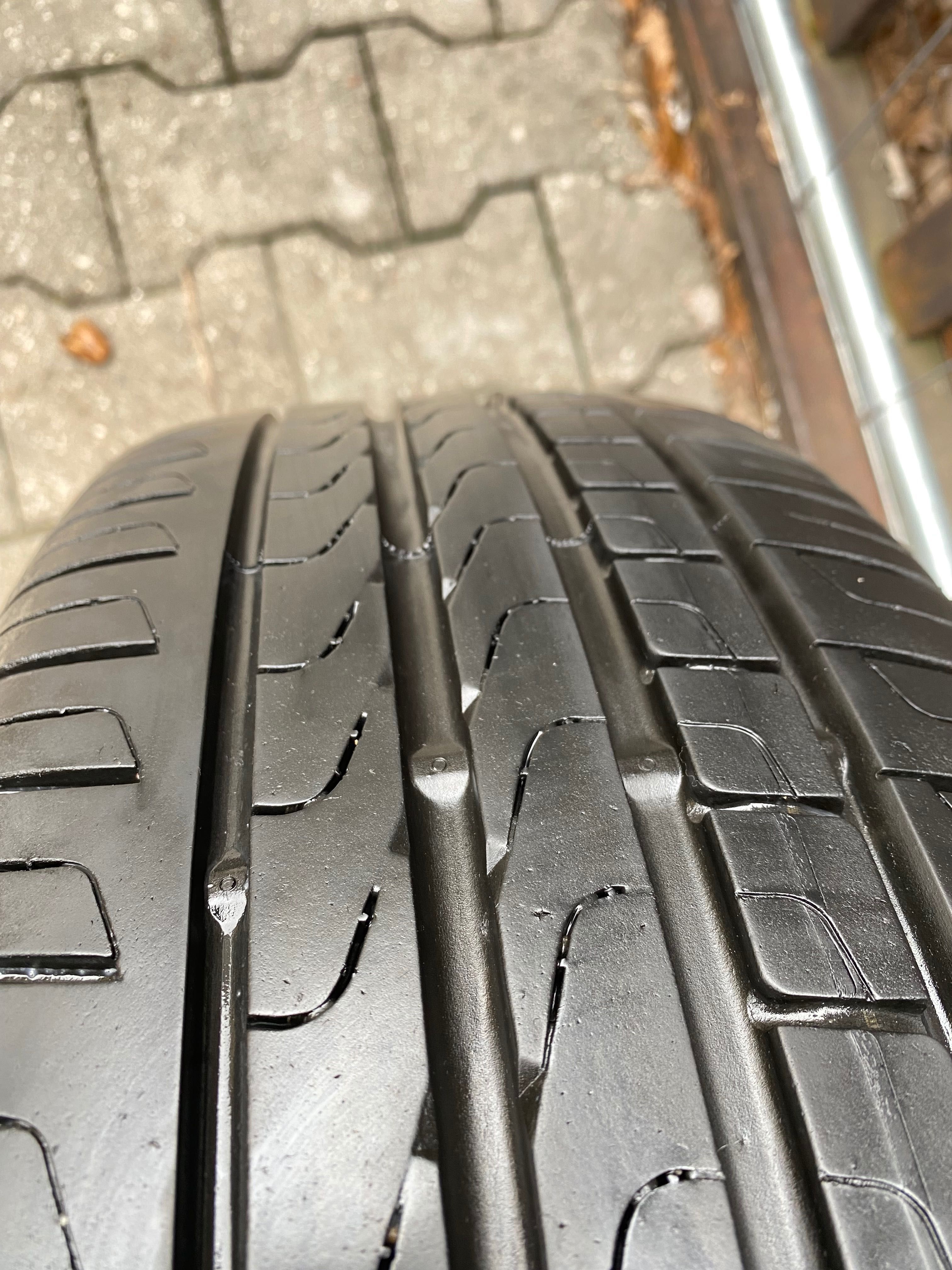 Felgi Audi TT 8N z letnimi oponami 205x55 R16