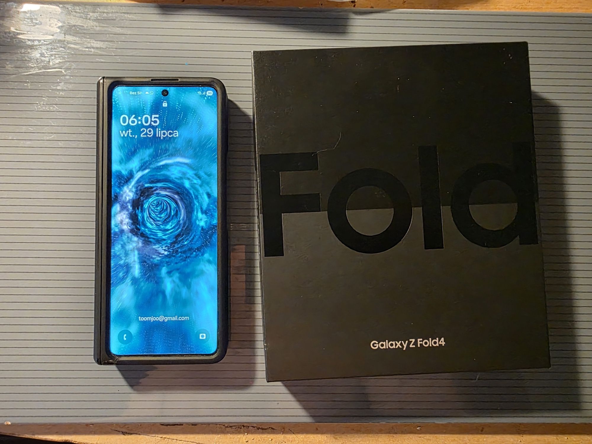 Samsung Z Fold 4 - 12/512