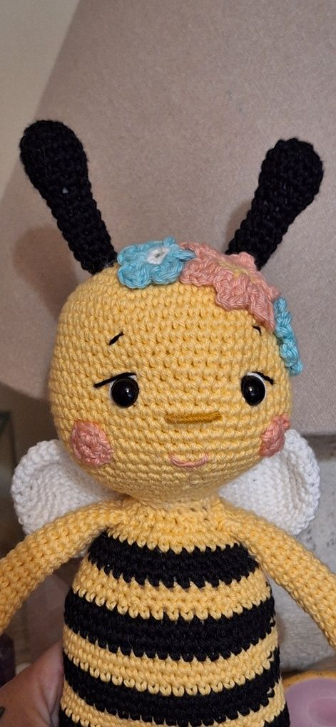 Abelha amigurumi