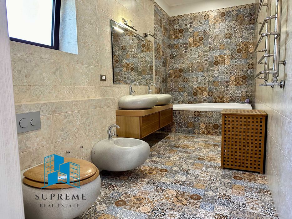 Дом VIP уровня морская сторона Французский бульвар