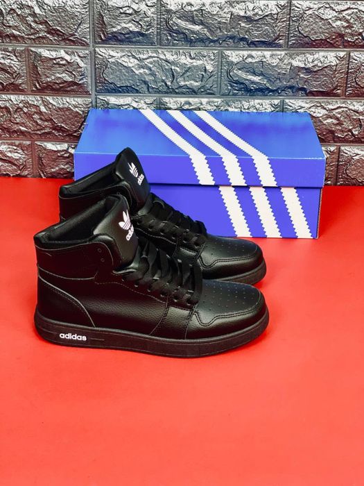 Кожаные кросовки черные Адидас / шкіряні чорні кросівки Адідас Adidas