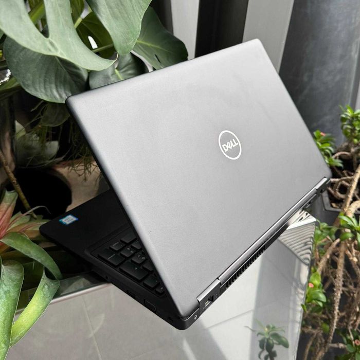 Dell Latitude 5590 / i5-8350U / 8GB / 256GB / 15,6" / klasa A-