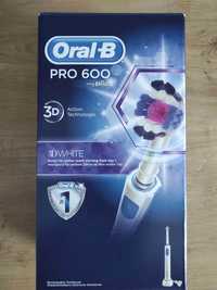 Szczoteczka elektryczna Oral-B PRO 600