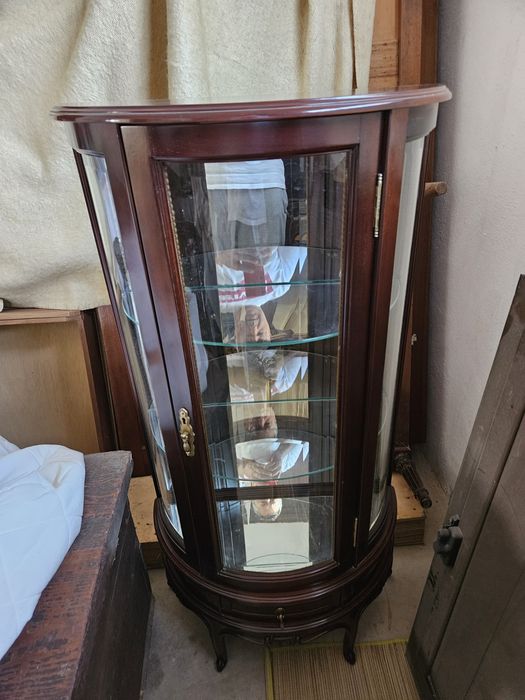 Vendo Móvel Vitrine