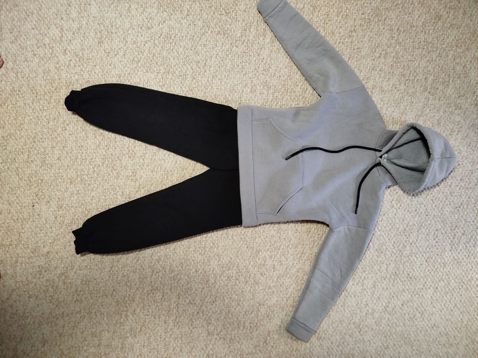 Спортивний костюм на флісі 134р. Не кошлатиться!