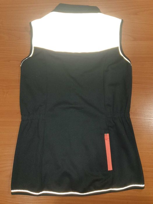 Жилет спортивний