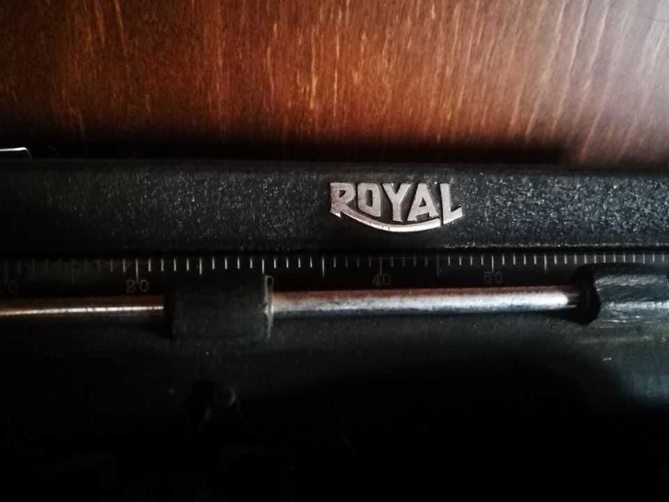 Máquina de Escrever Vintage - Royal