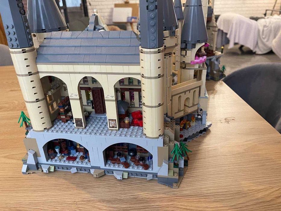 LEGO Harry Potter Замок Хогвартс 6020 деталей (71043)\ Hogwarts Castle