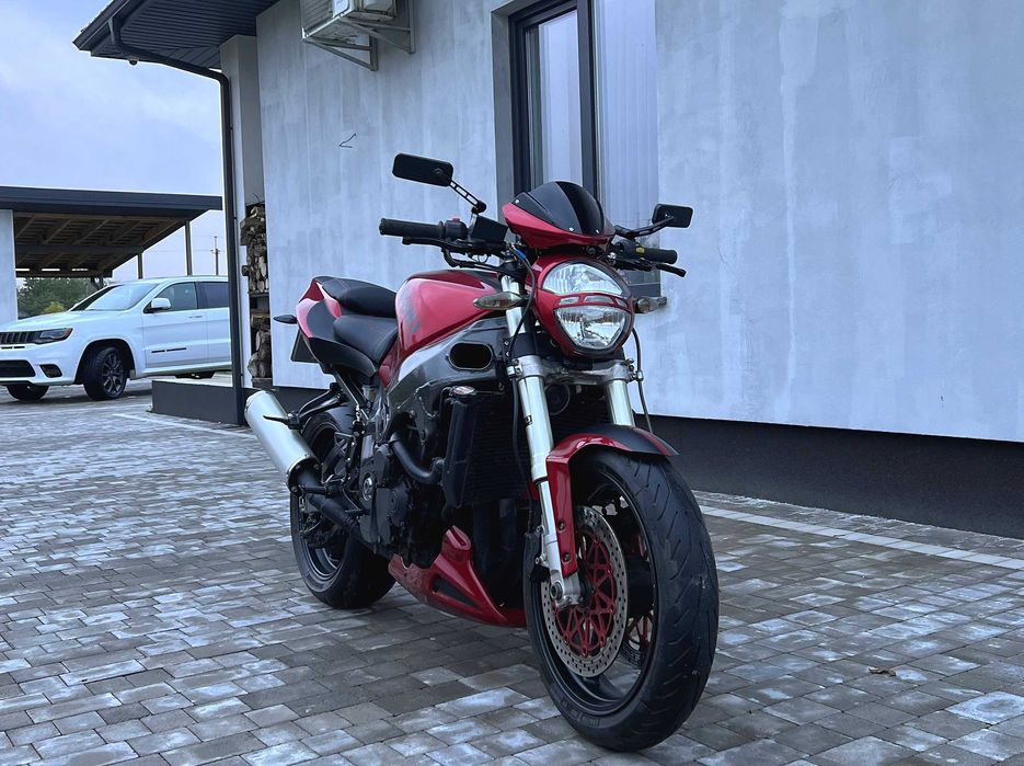 Продам мотоцикл Suzuki gsxr 750 custom в стилі streetfighter