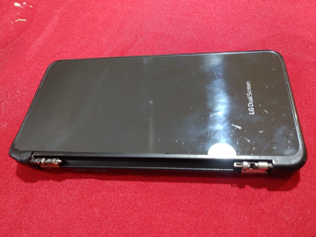 Telemóvel LG G8X com dual screen 6g