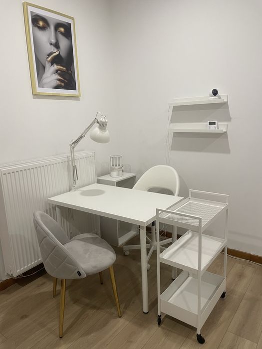Sprzedam meble stanowisko Manicure , gotowe stanowisko