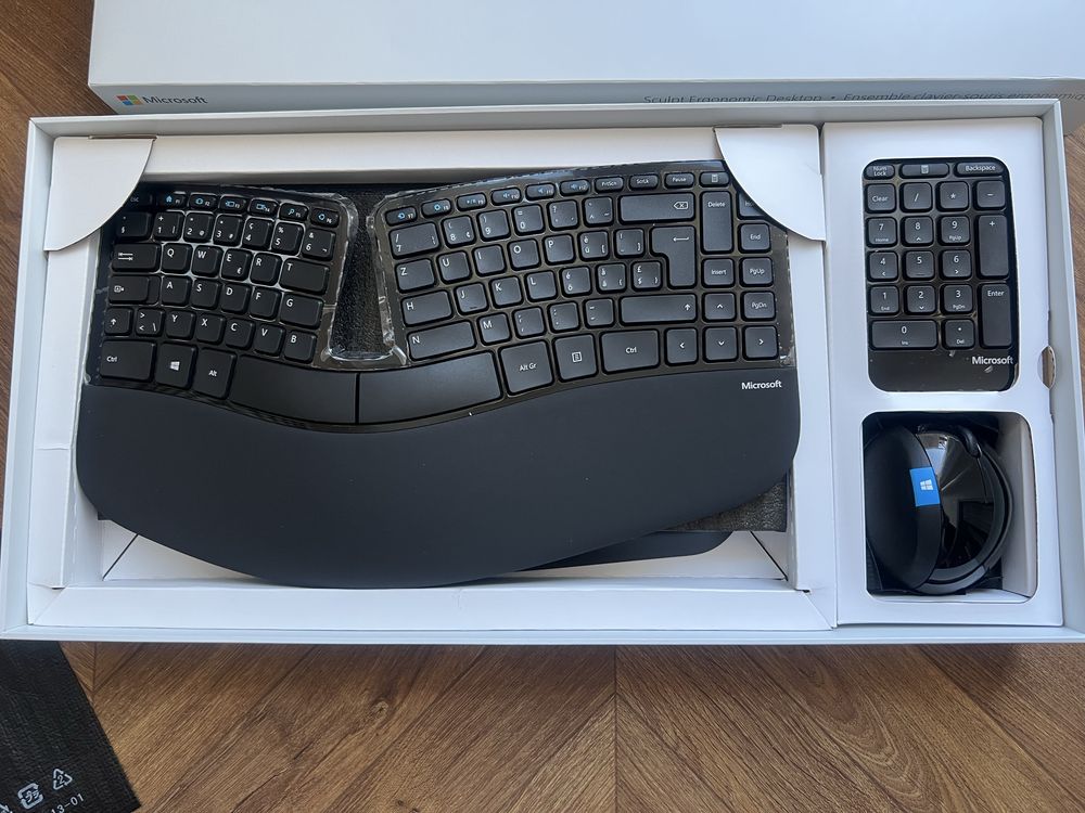 Microsoft sculpt ergonomic desktop keyboard mouse