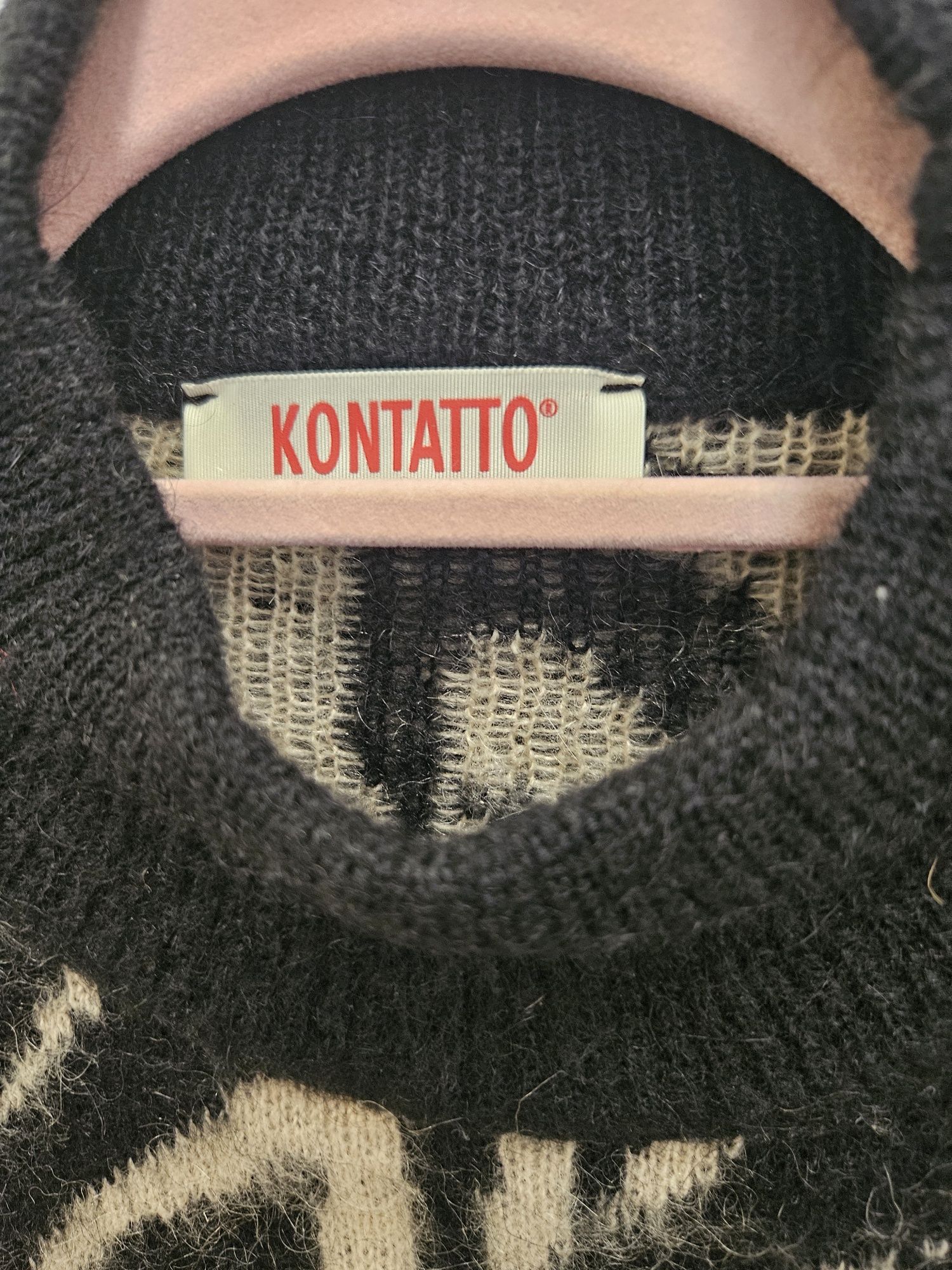 Sukienka sweterkowa Kontatto zebra