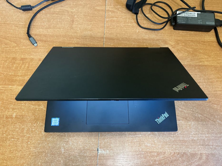 Ноутбук Lenobo X390Yoga core i5 8gen сенсорний