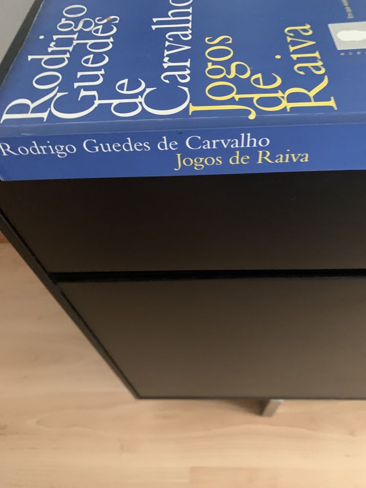 Livro do Rodrigo Guedes de Carvalho- Jogos de Raiva