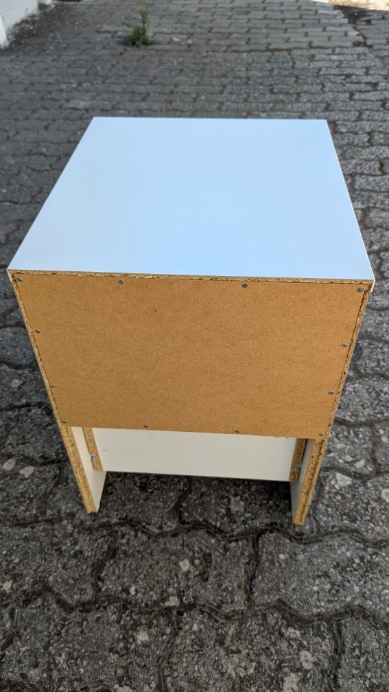 Mesa de cabeceira Malm(IKEA)