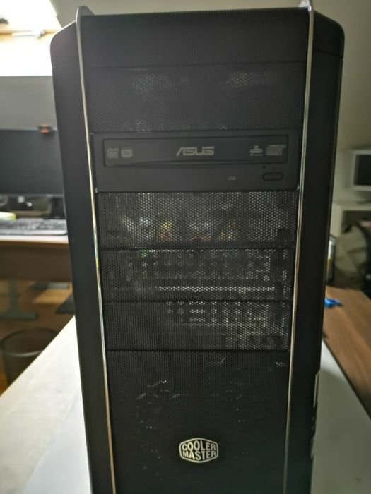 Vendo Caixa Cooler Master CM690II 4 ventoinhas, gravador de DVD Asus)