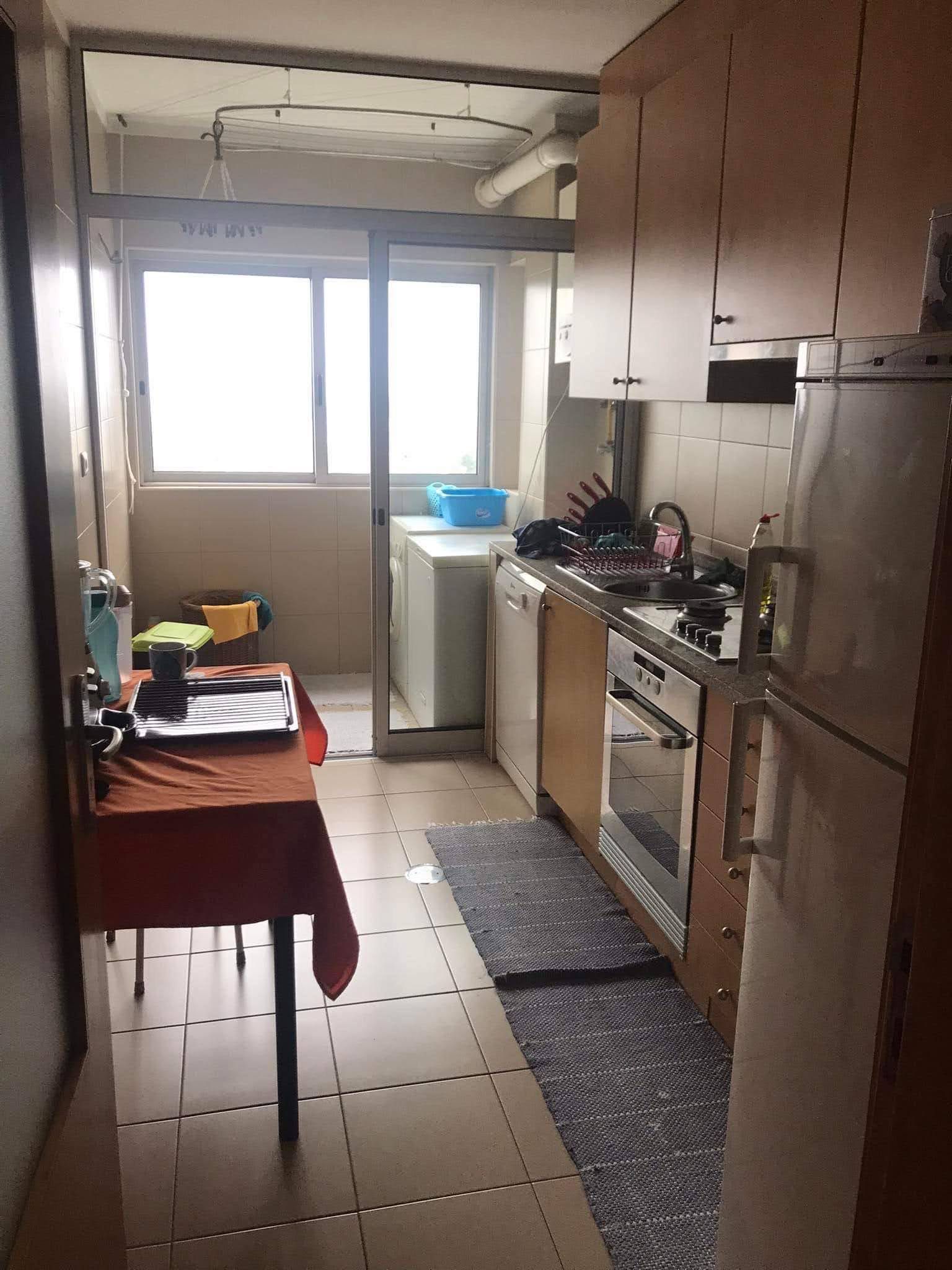 Aluga-se Quarto em frente ao ISCAP e a 10 min do Hospital São João