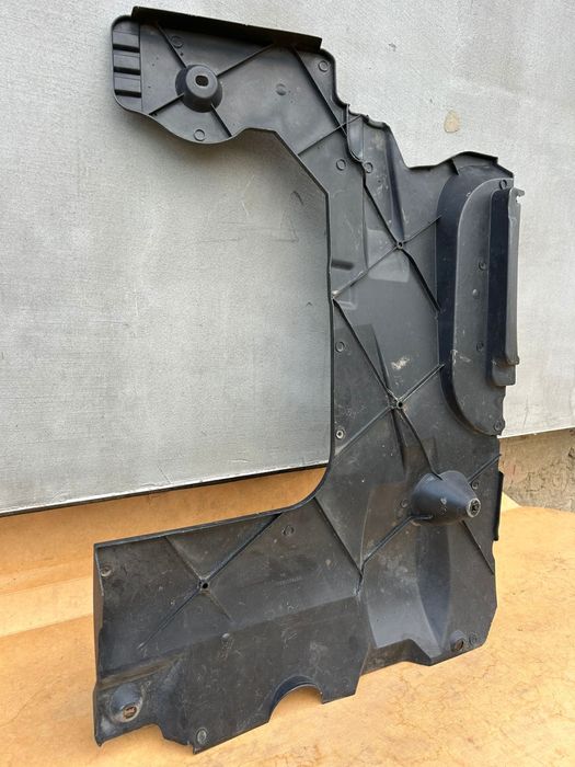 Oslona dolna płyta podwozia lewy tył Citroen DS5  96769.97480