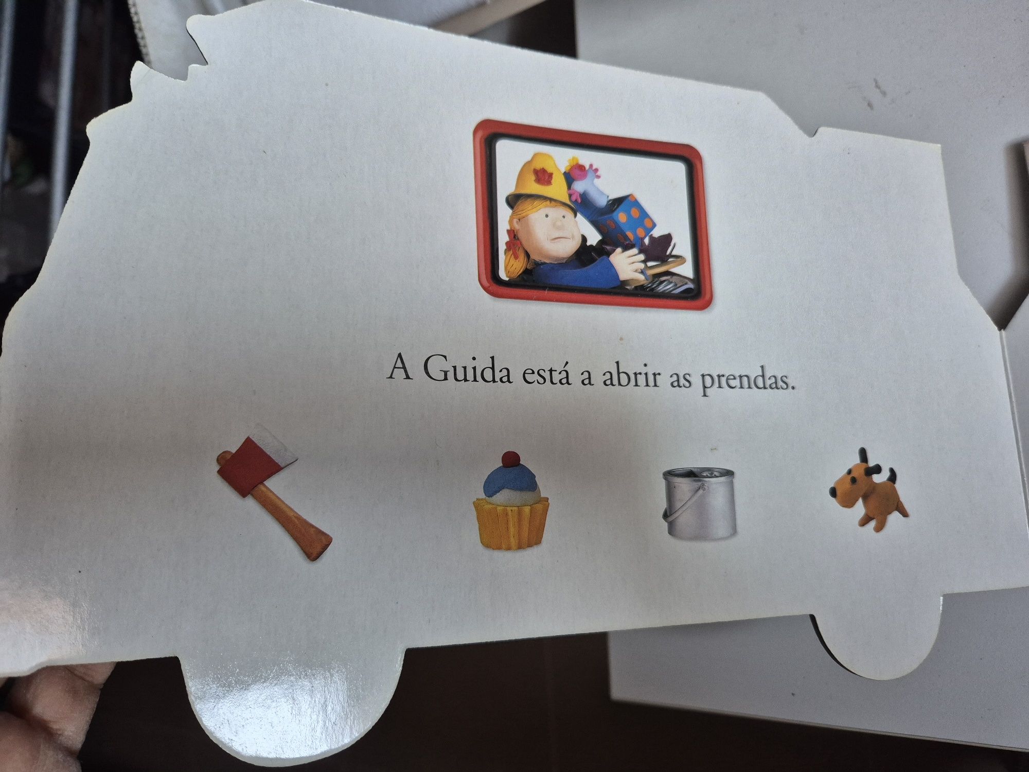 Livro infantil  bombeiros