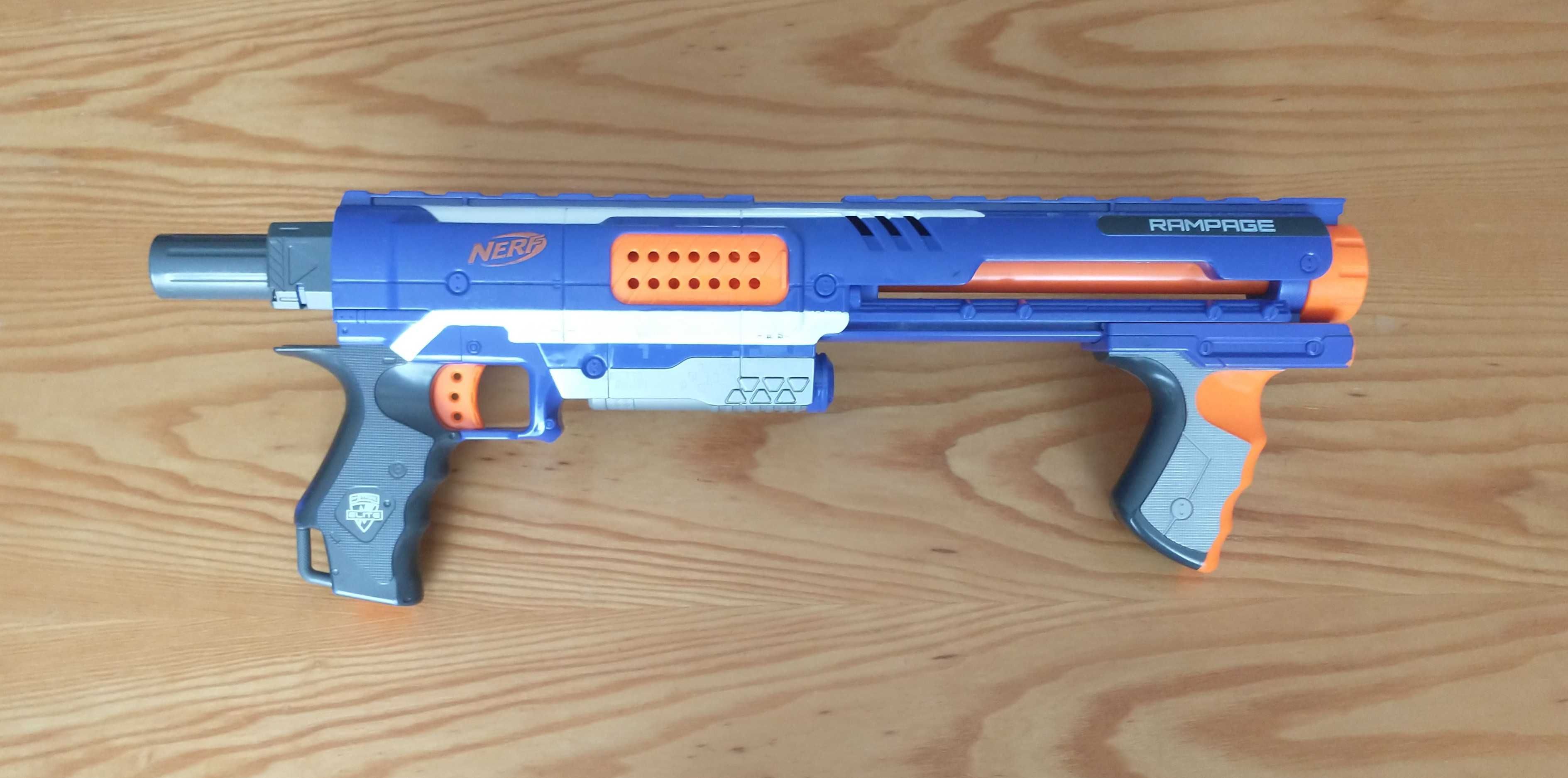 Wyrzutnia Nerf Rampage z magazynkiem i pudełkiem