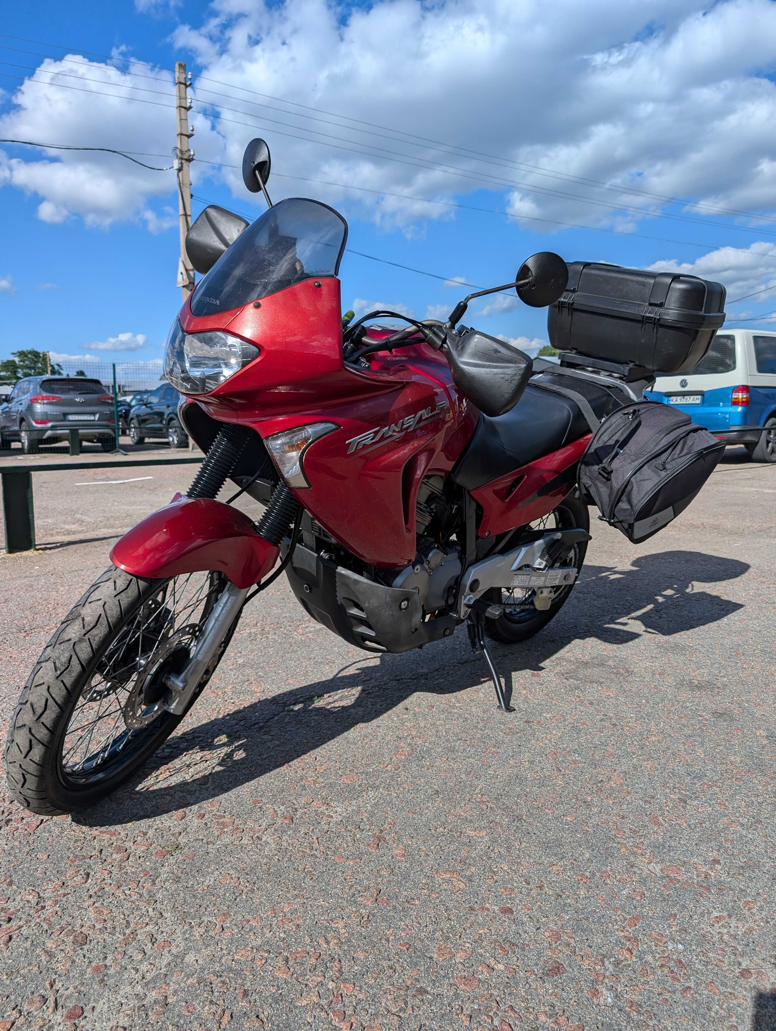 Мотоцикл Honda Transalp XL650V 2006 MoToBaZa