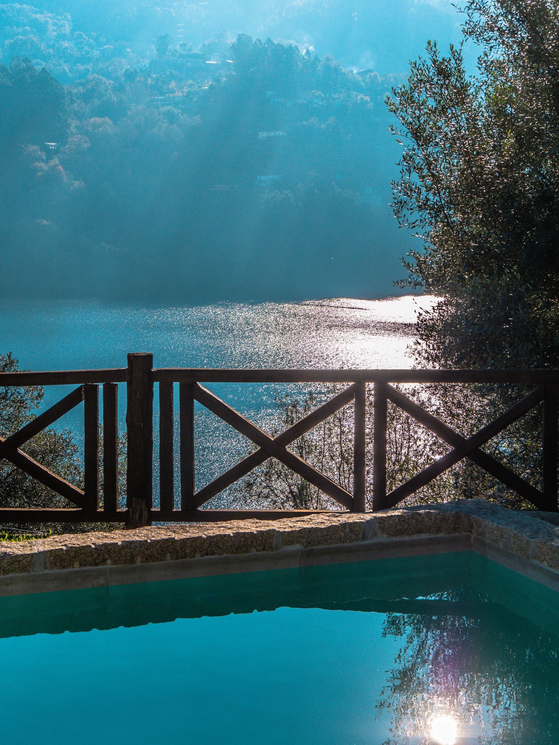 Casa de férias no coração do Gerês - piscina e vista sobre o rio