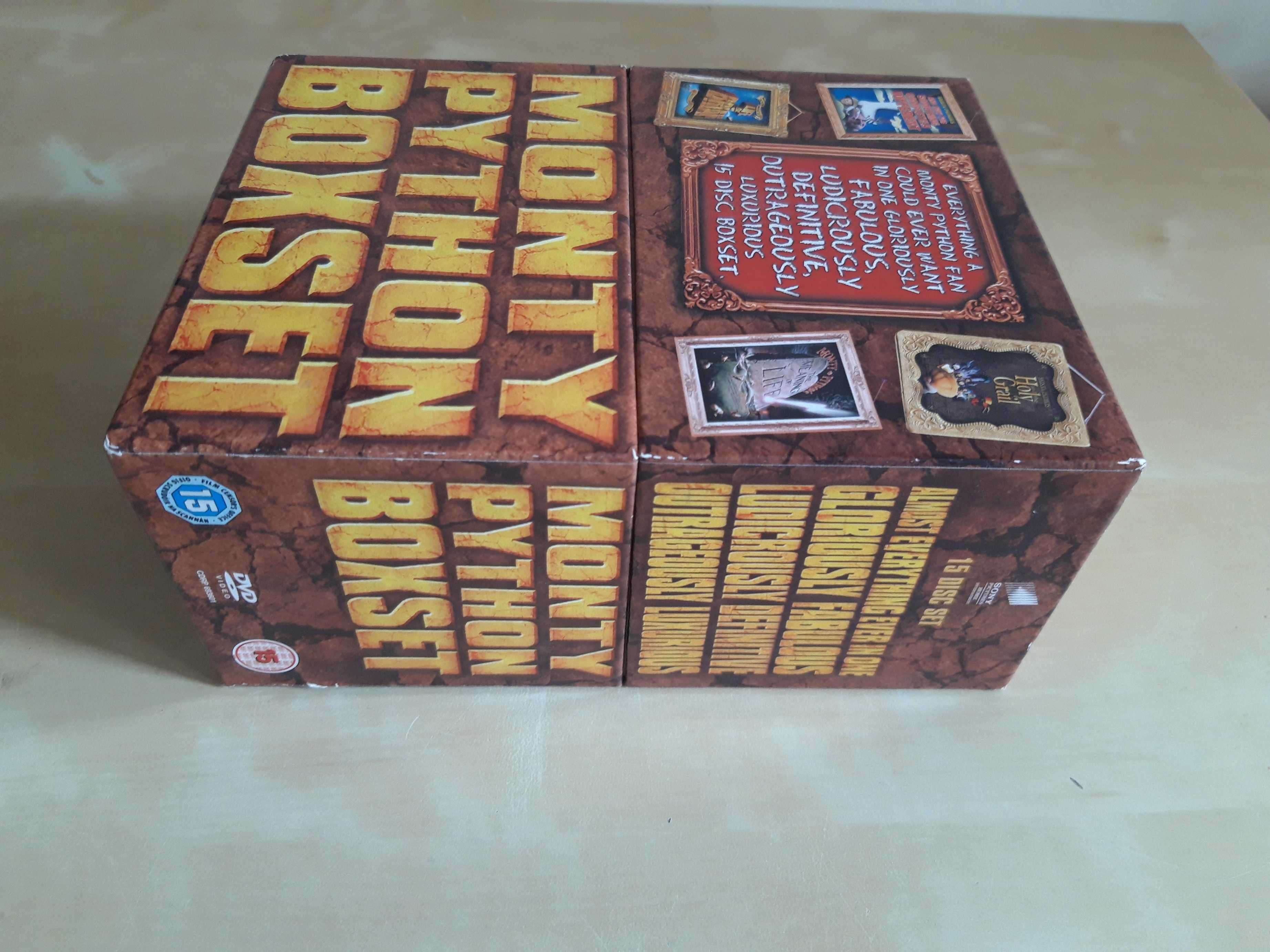 Monty Python Box, 15 DVD