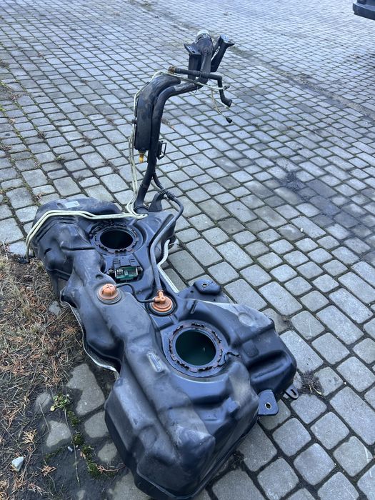 Бак паливний бак тігуан VW Tiguan 1 тигуан