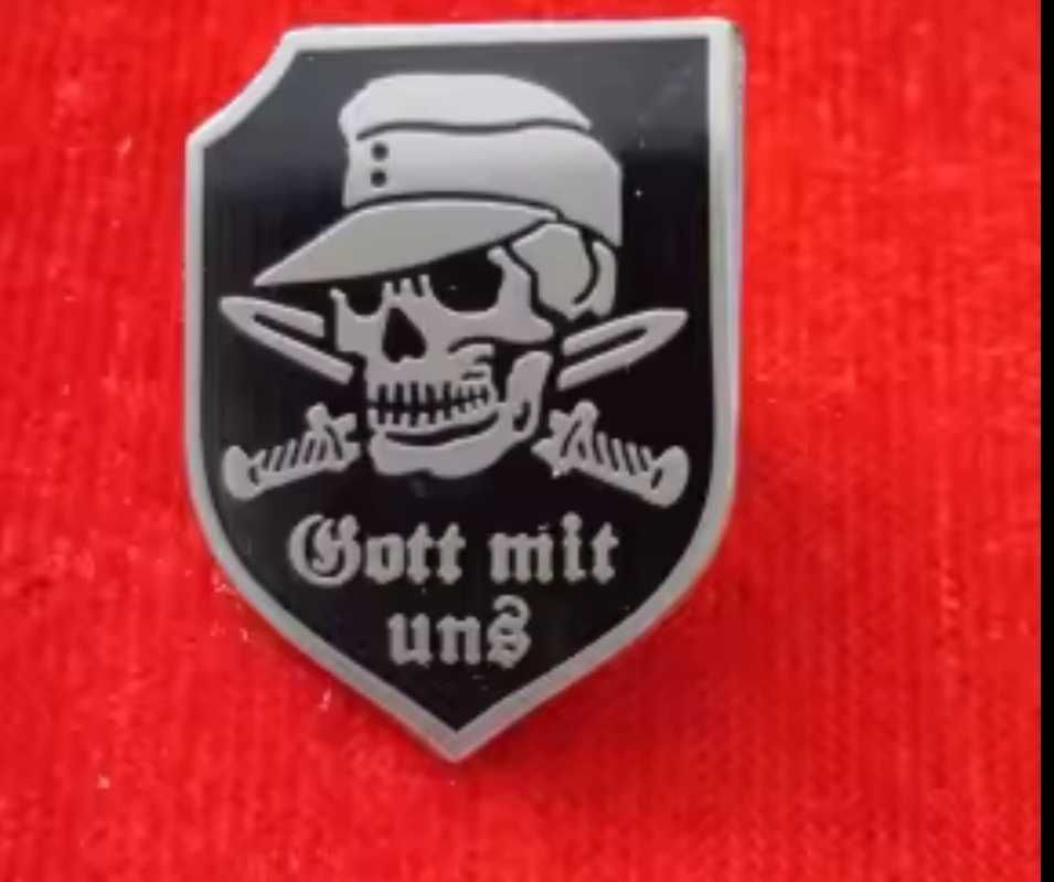 Artigo de coleção Pin God Whit us novo