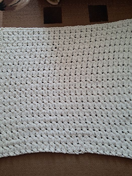 Плед дитячий вязаний в коляску