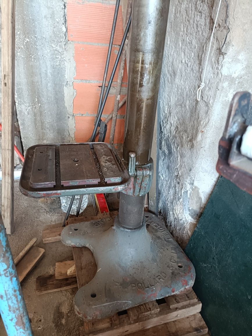 Máquina de Furar de Carretos
