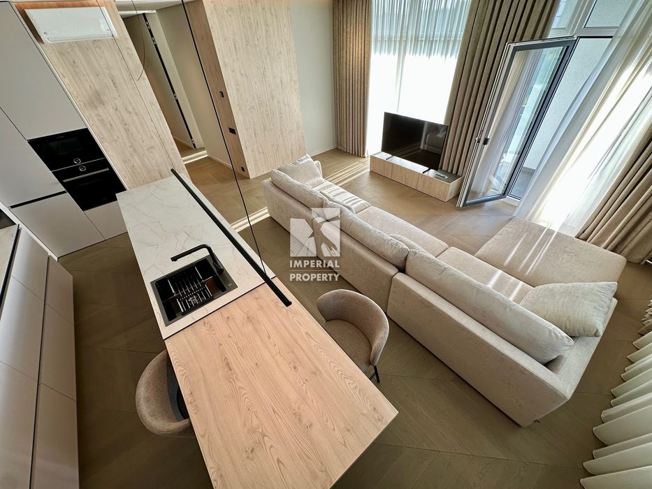 Продаж панорамного дизайнерського пентхауса в "ЖК Crystal"