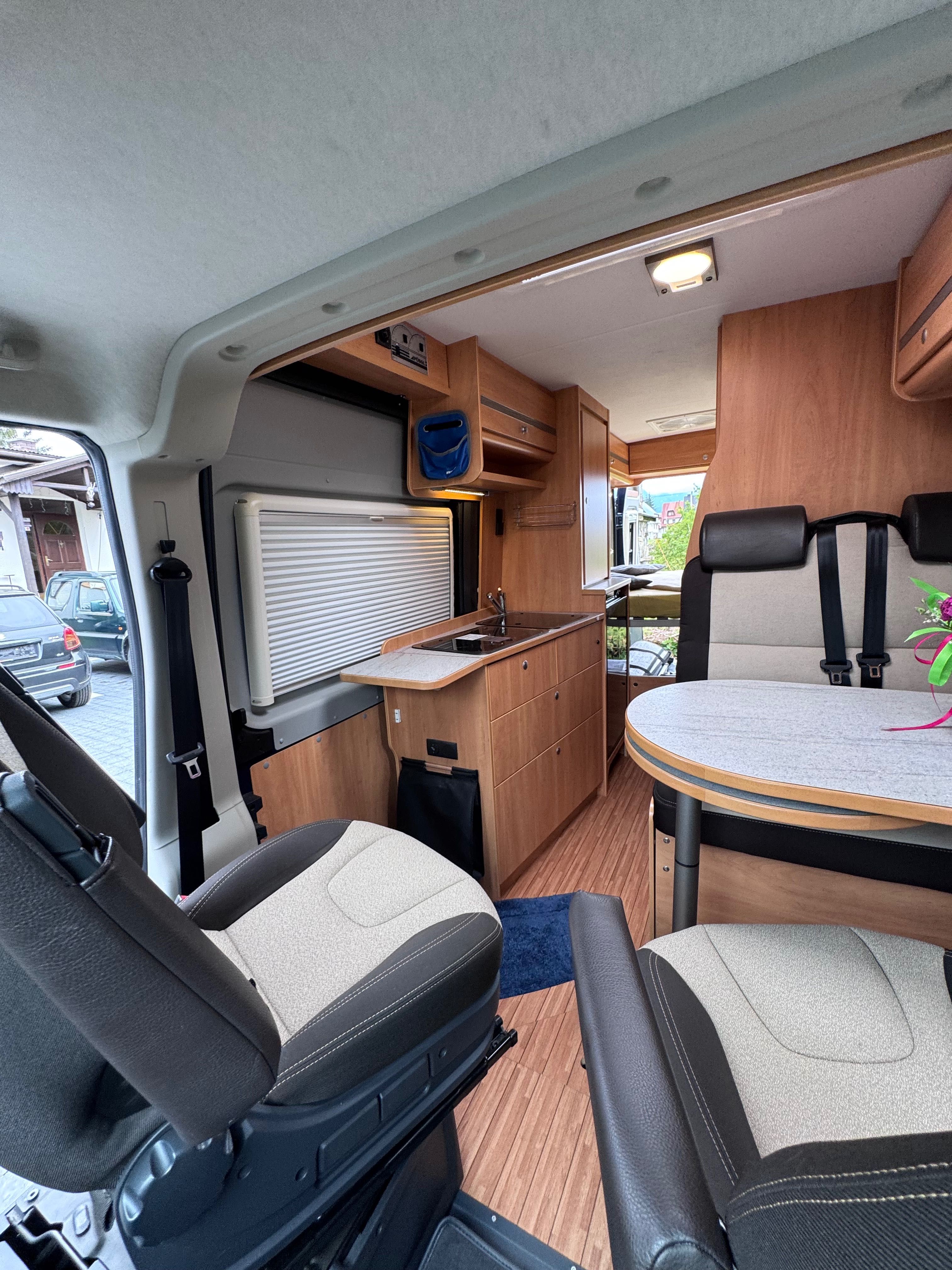 Wynajem Kampera Campervan do wynajęcia Possl Limited Wolne terminy !!