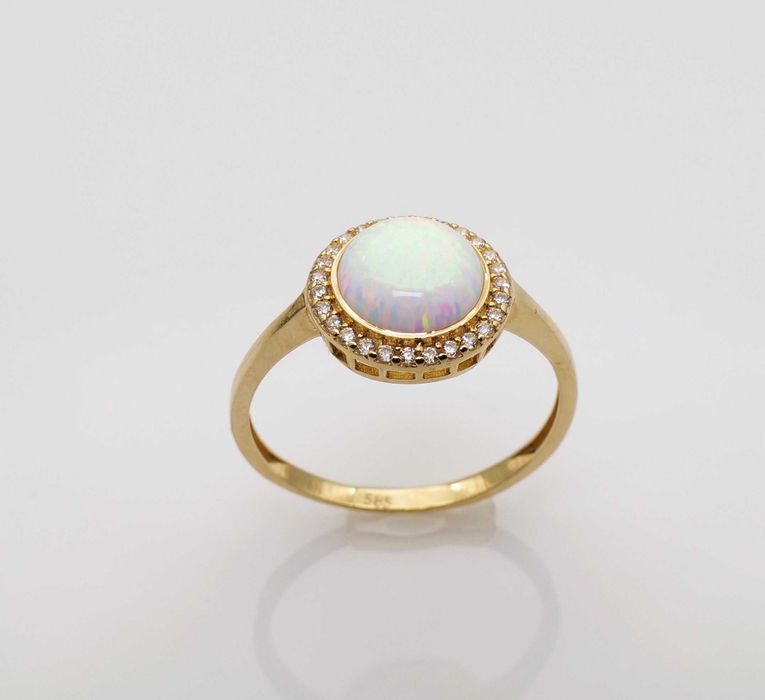 Złoty pierścionek z opalem i cyrkoniami -P/56