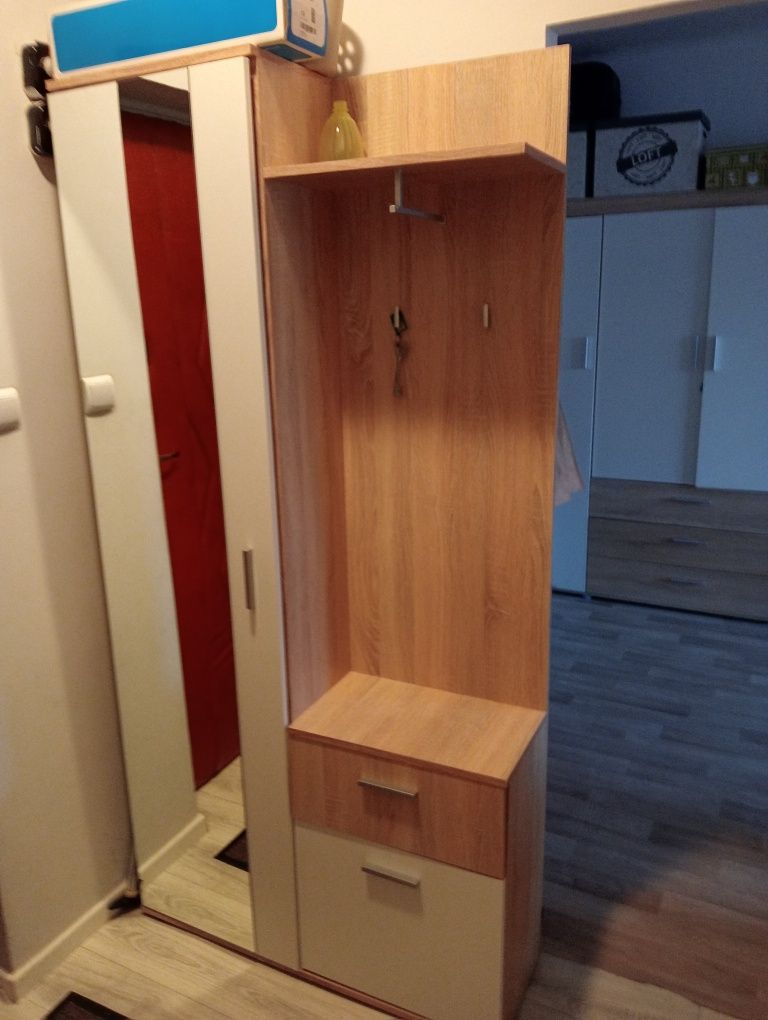 Szafka do przedpokoju
