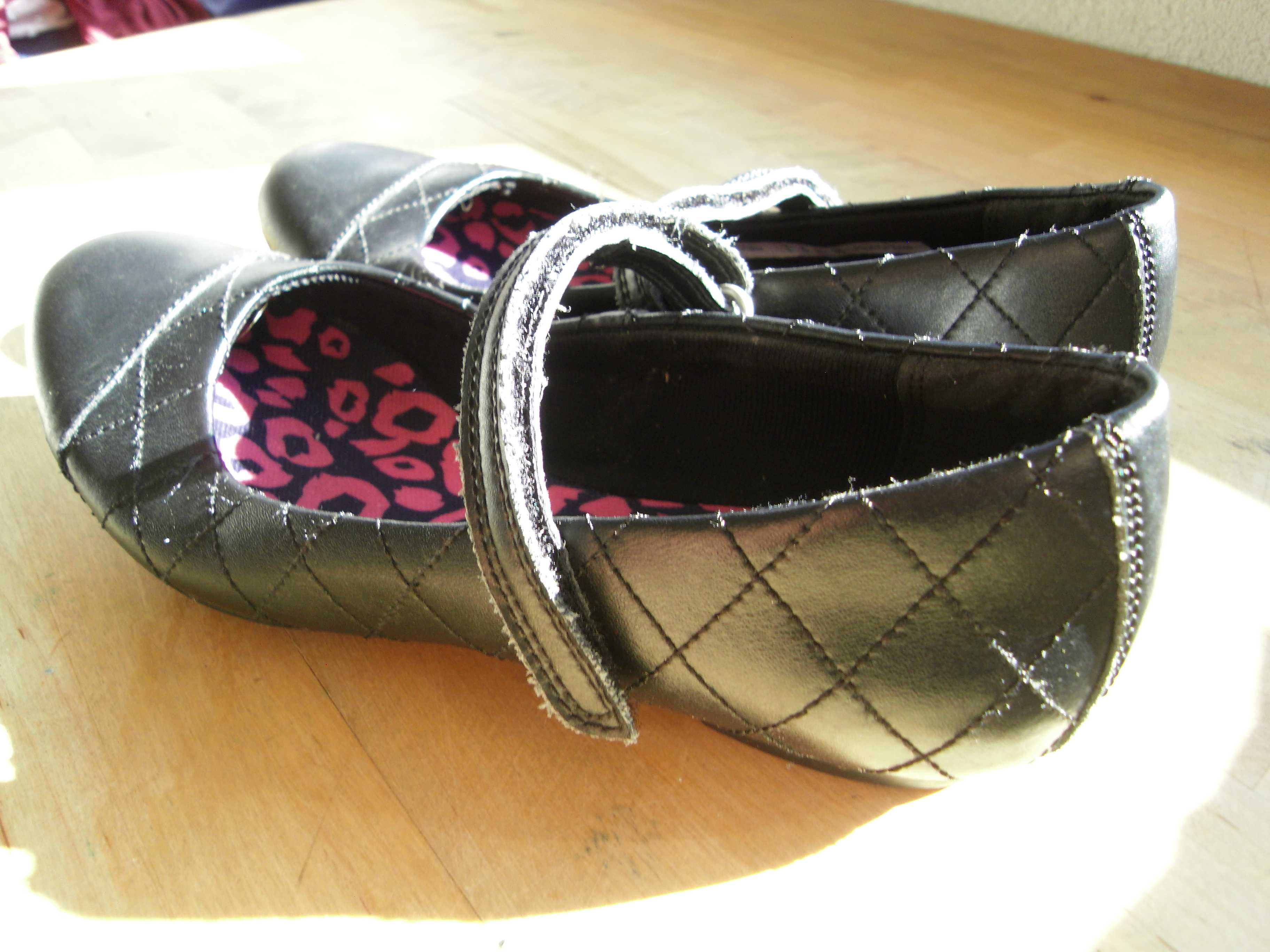 Buty ''Clarks'' roz. 35,5, balerinki damskie używane.