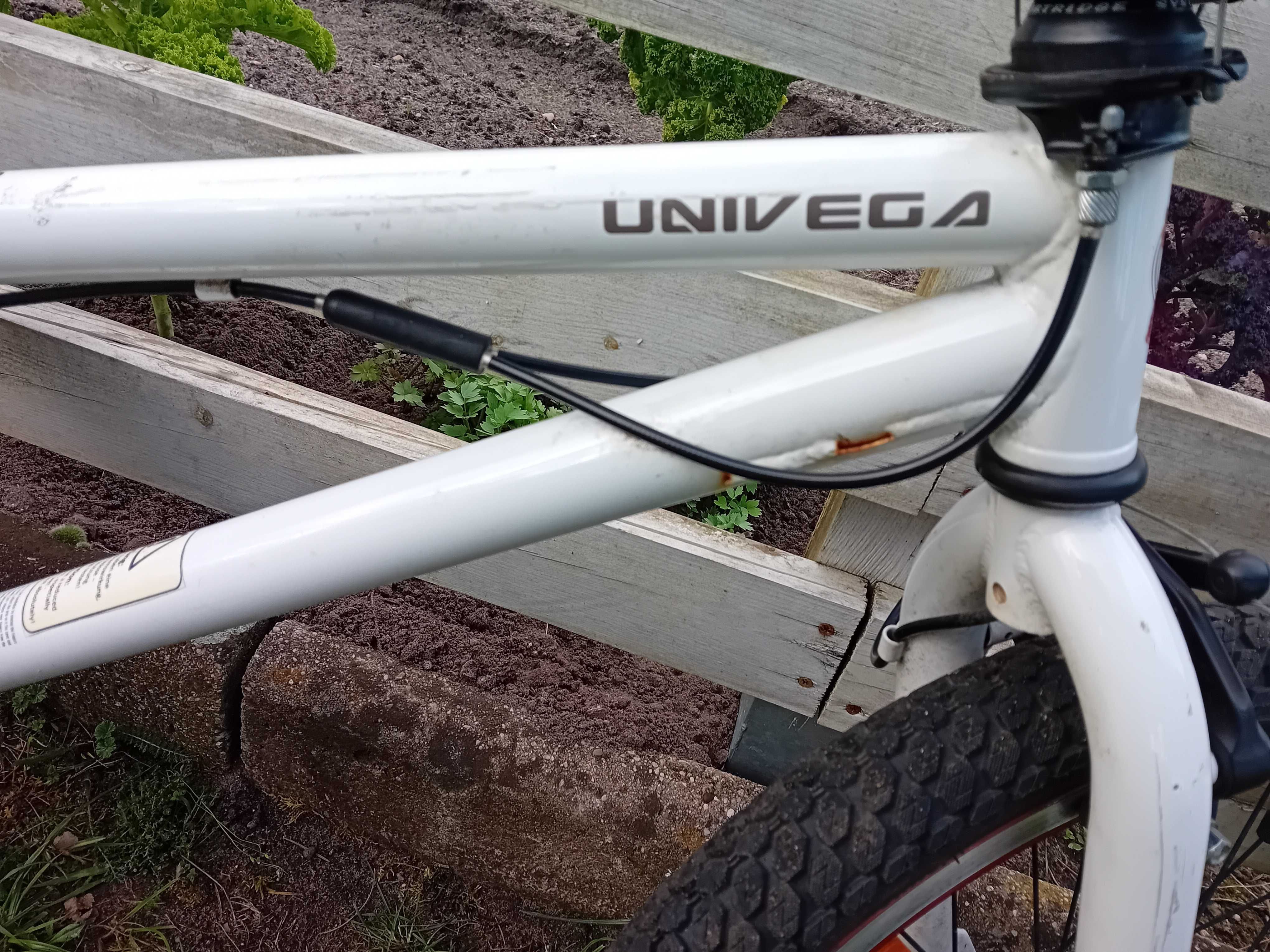 rower  BMX  UNIVEGA 20 cali