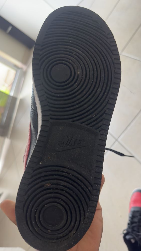 Nike originais usados 2 vezes