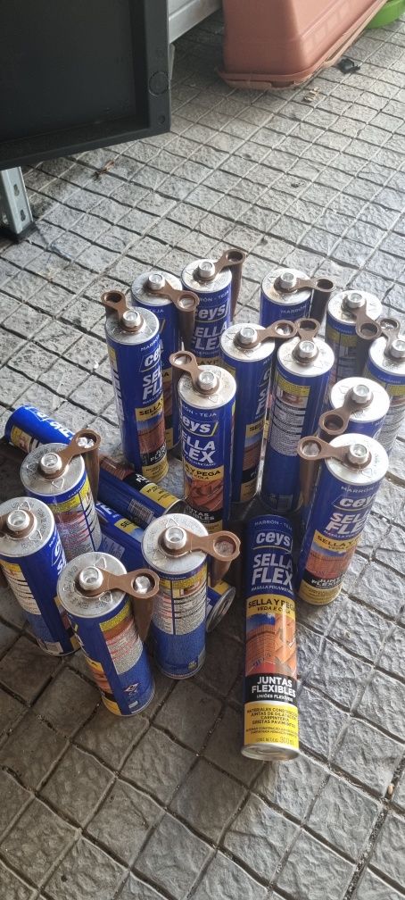 18 tubos de cola e veda para telha, pavimento etc cor telha - Ceys
