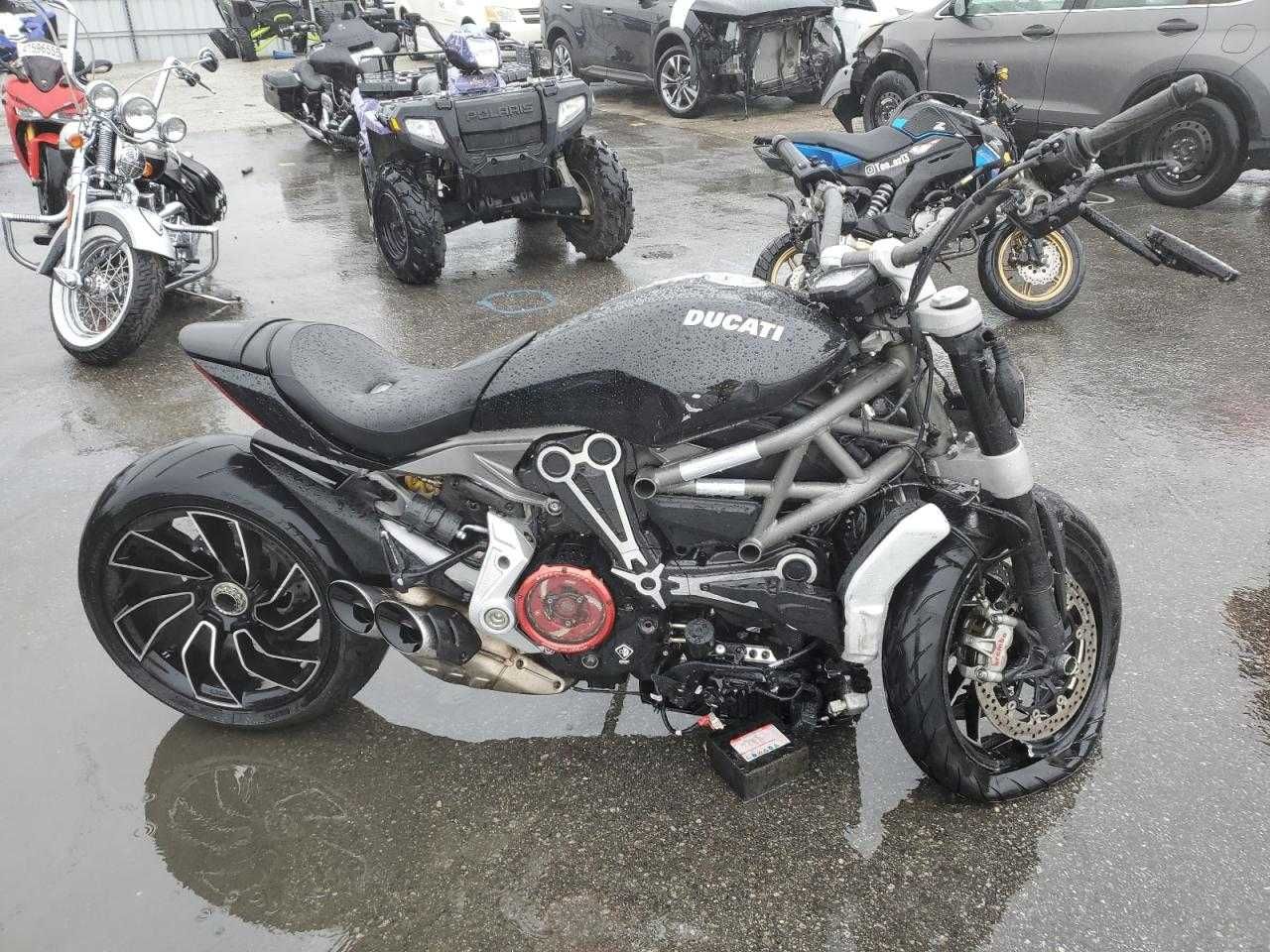 Ducati Xdiavel 2021 - uszkodzony