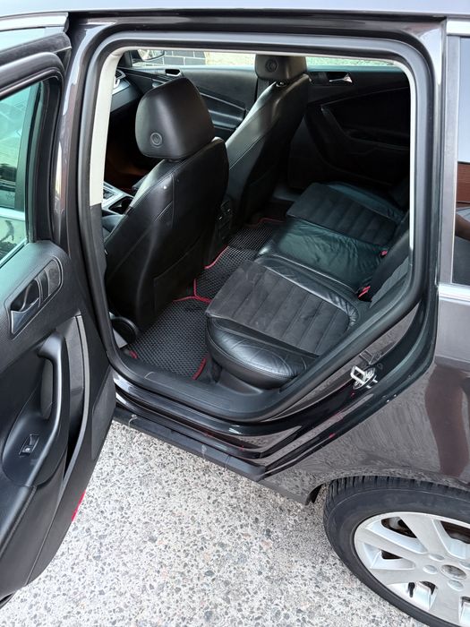 Volkswagen Passat B6 2.0TDI (Доставка по Україні)