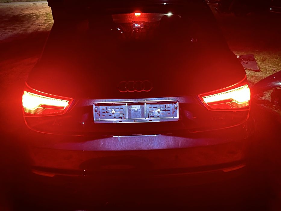 AUDI A1 S1 8X LIFT lampa LAMPY tył prawa lewa LED NEON EUROPA