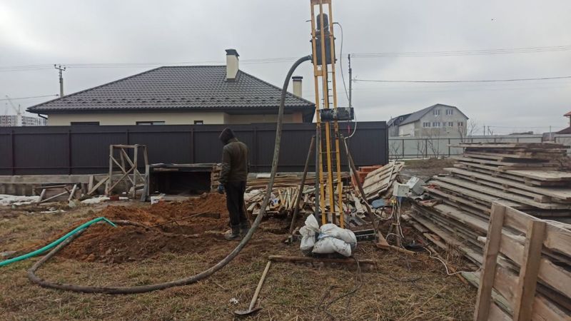 Буріння Бурение скважин свердловин Скважина на воду ЧЕРНІВЦІ Дзвоніть