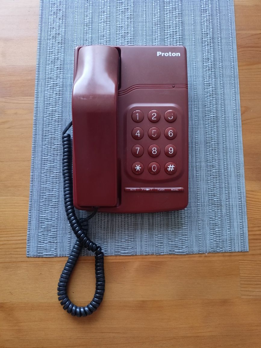 Aparat telefoniczny Proton