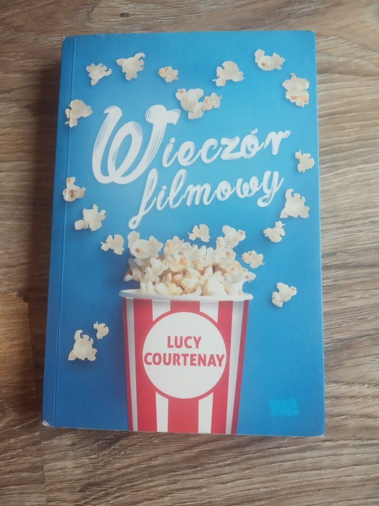 "Wieczór filmowy" Lucy Courtenay