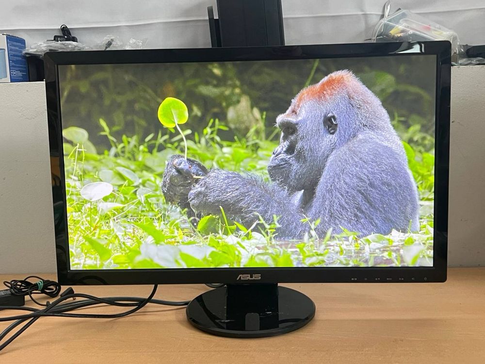 Монітор ASUS / Full HD / 27” / TN / 60 Гц