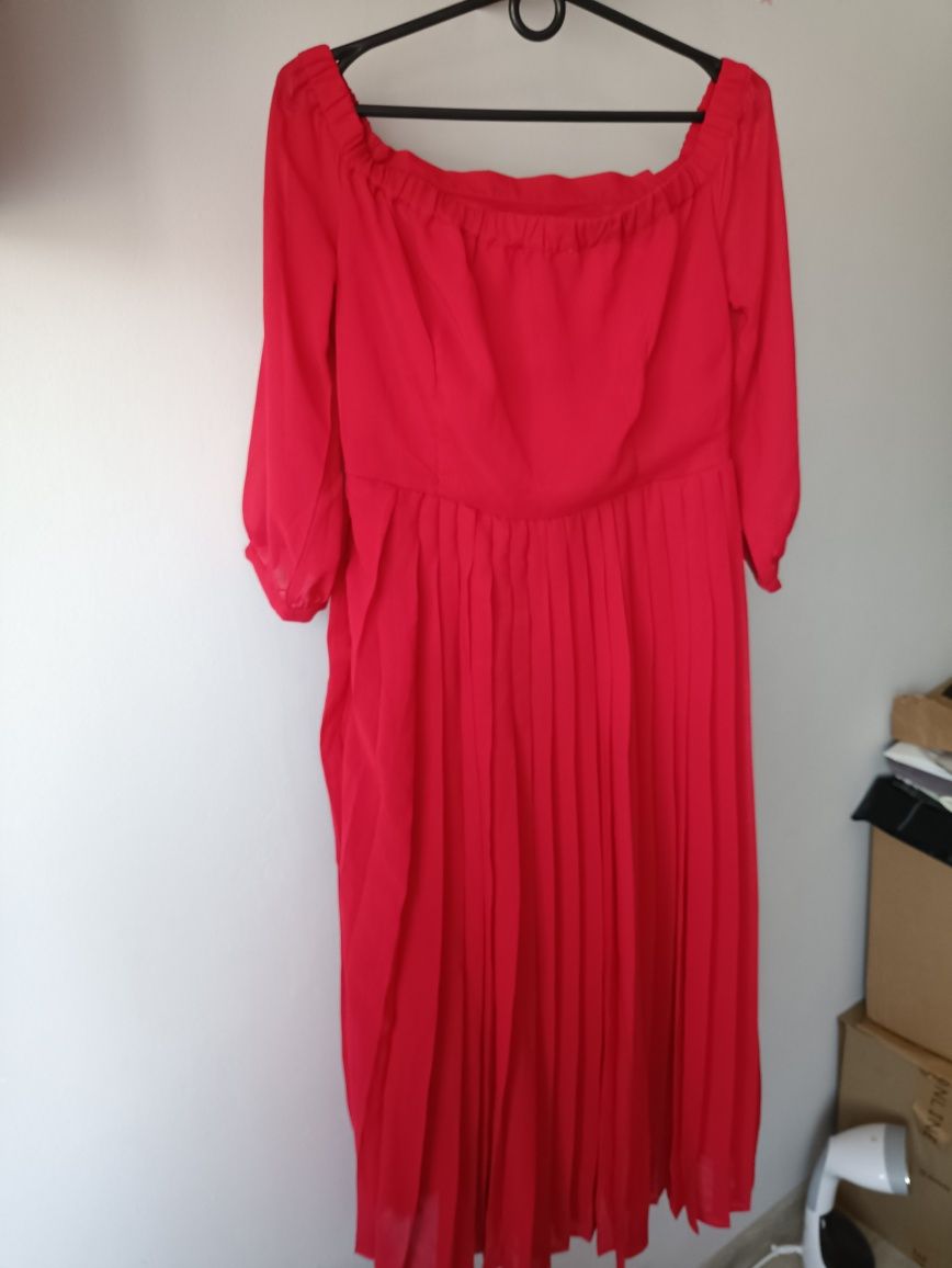 Reserved 38 M czerwona sukienka plisowana hiszpanka midi